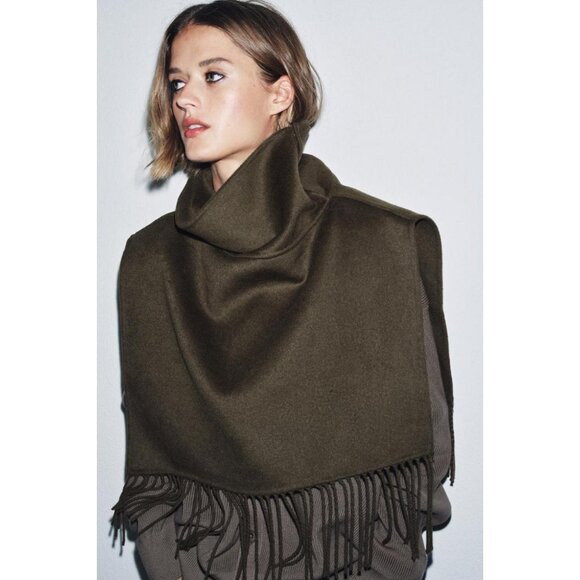 ZARA SHORT WOOL FRINGED CAPE - Picture 1 of 6